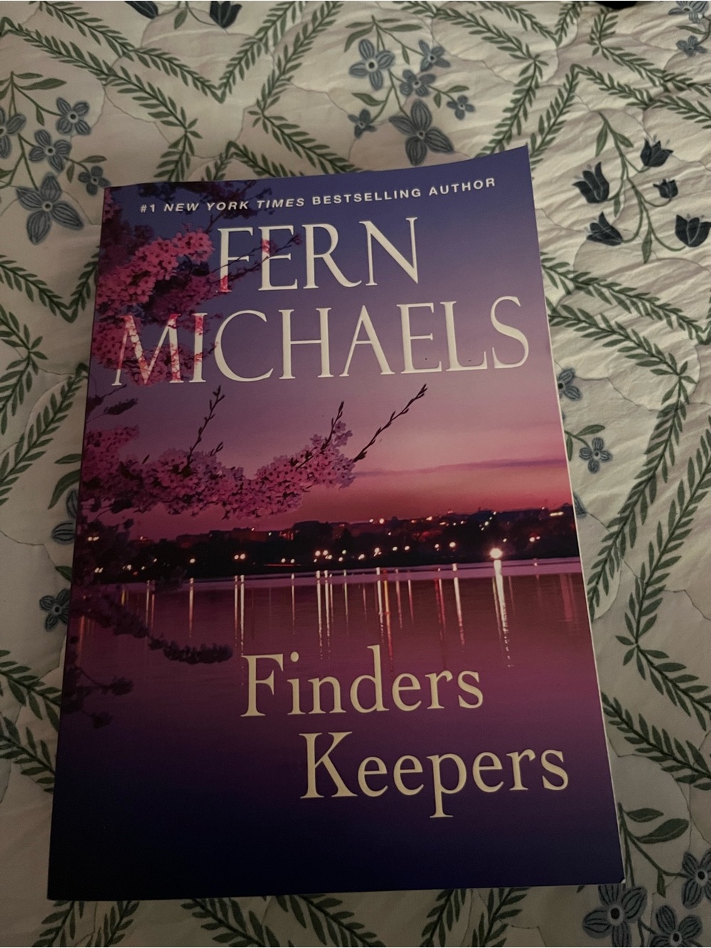 Fern Michaels. Finders keepers Book